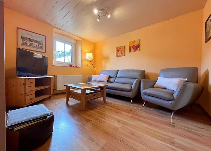 By Aenny Dom wakacyjny *